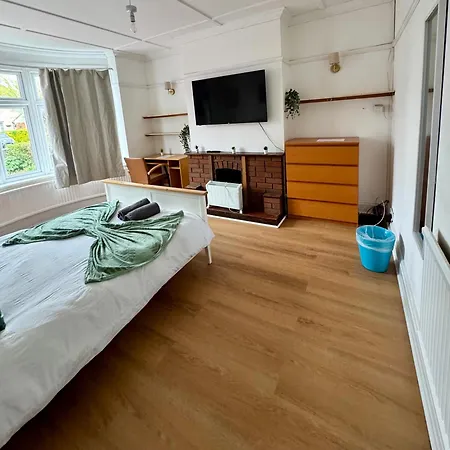 Comfy Private In Bs7 Minutes From Southmead Hospital