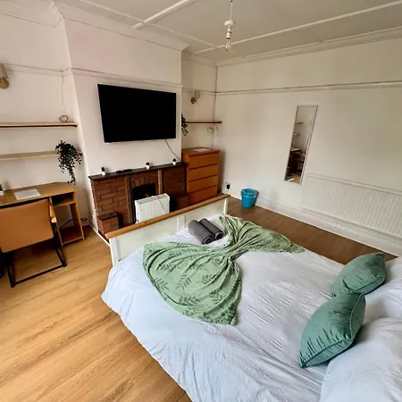 Πανσιόν Comfy Private In Bs7 Minutes From Southmead Hospital